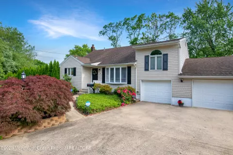 268 Harmony Rd, Middletown, NJ 07748 photo 4