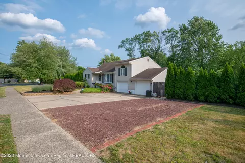 268 Harmony Rd, Middletown, NJ 07748 photo 8