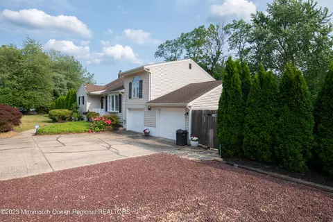 268 Harmony Rd, Middletown, NJ 07748 photo 10