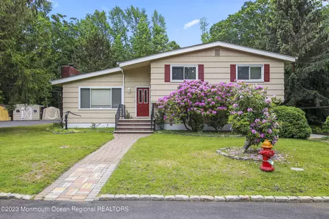 181 Euclid Ave, Aberdeen, NJ 07747