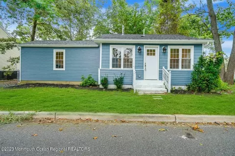 2108 Driscoll Rd, Toms River, NJ 08753