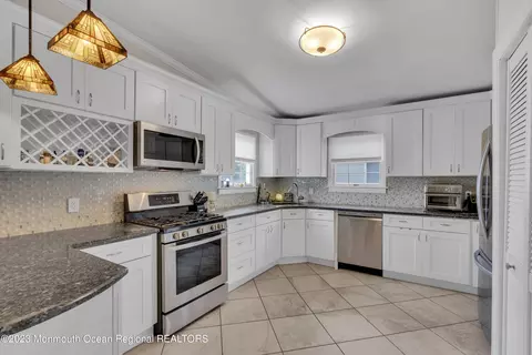 5 Navarra Dr, Brick, NJ 08723 photo 7