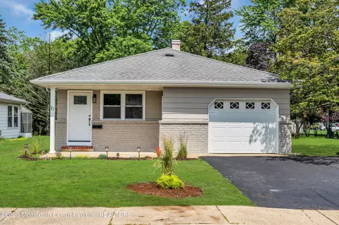 10 Martinique Dr, Berkeley, NJ 08721