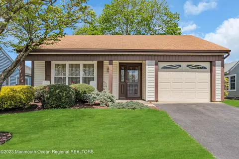 50 Red Hill Rd, Manchester, NJ 08759