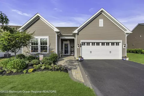 38 Addlestone Ln, Manchester, NJ 08759