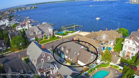 78 Goetze St, Bay Head, NJ 08742