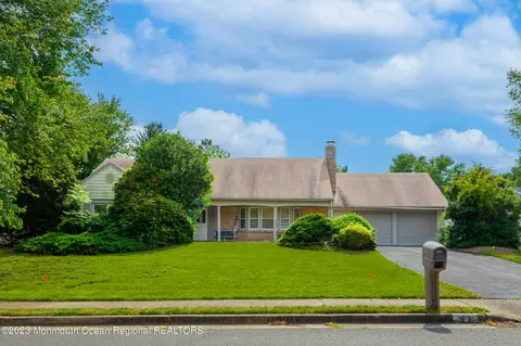 21 Taylor Rd, Marlboro, NJ 07746