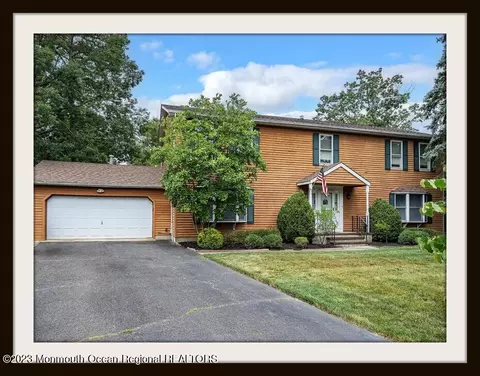 21 Harpers Ferry Rd, Toms River, NJ 08753