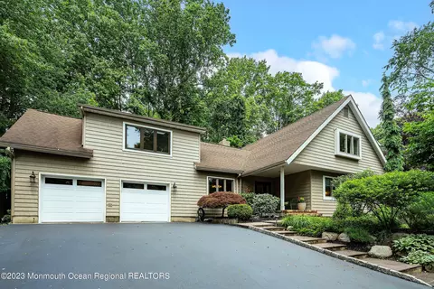 551 Kings Hwy E, Middletown, NJ 07748