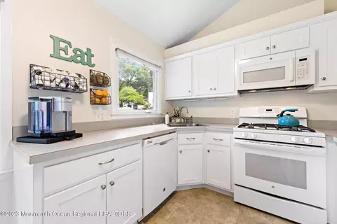 25 Maple Ln #A, Brielle, NJ 08730 photo 7