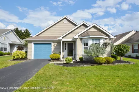 3616 Vicari Ave, Toms River, NJ 08755