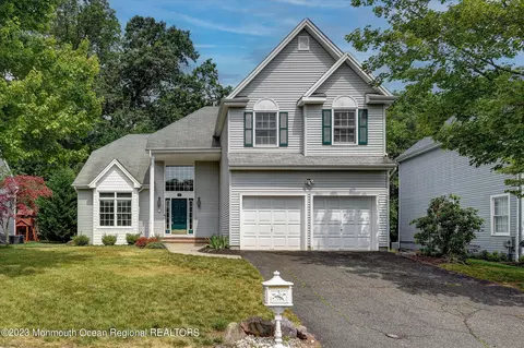 17 Autumn Dr, Scotch Plains, NJ 07076