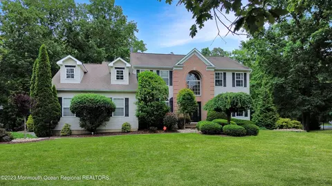 10 Leone Blvd, Jackson, NJ 08527