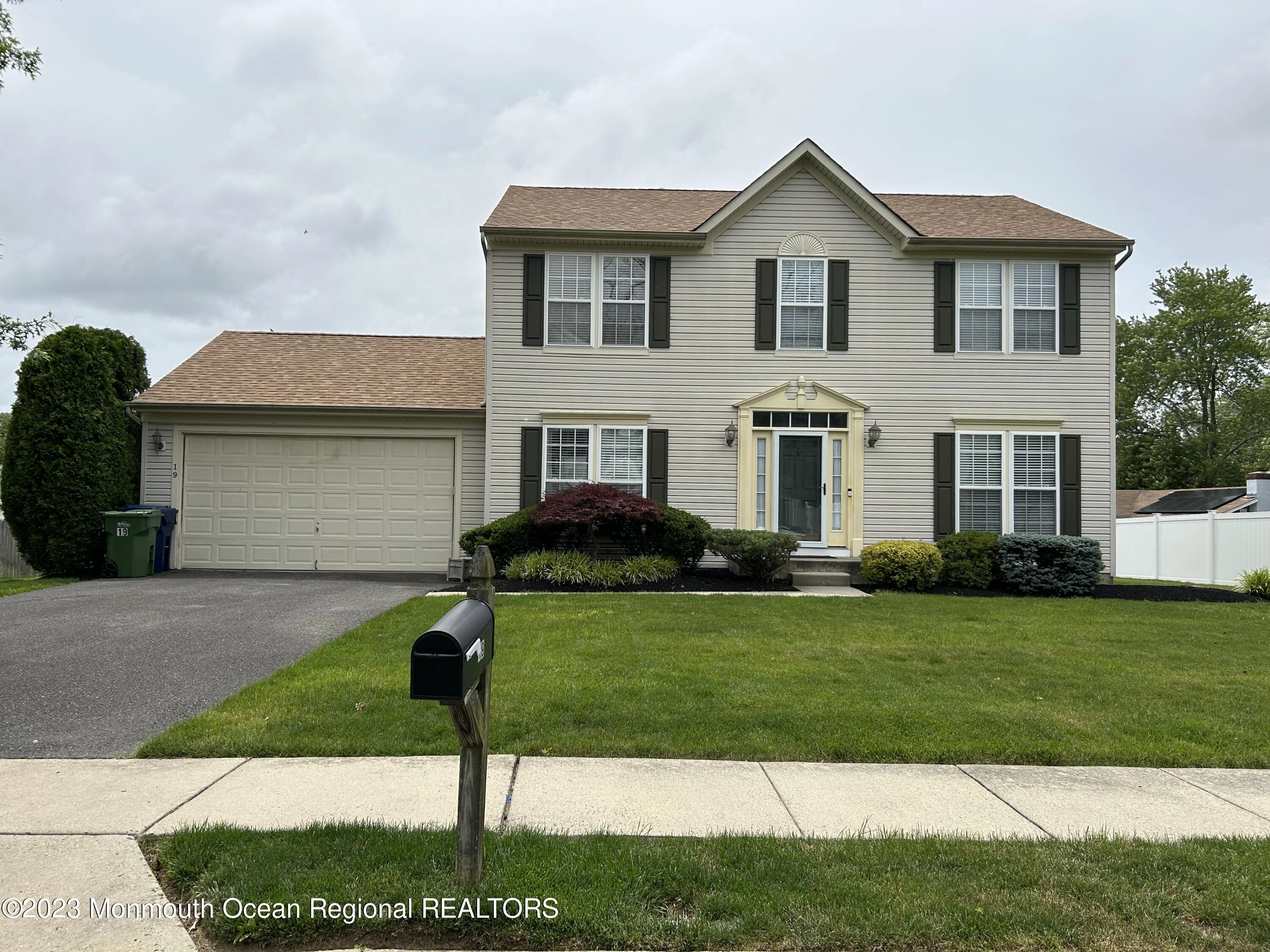 19 SUMMERFIELD PL  