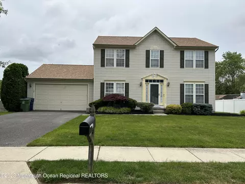 19 Summerfield Pl, Neptune City, NJ 07753
