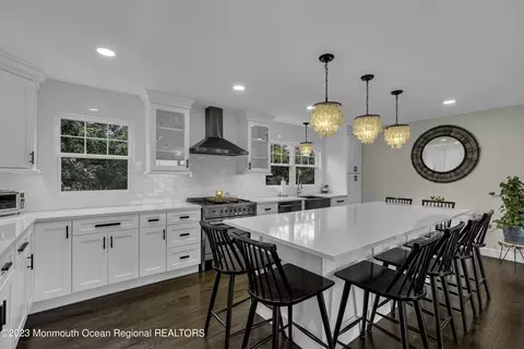 21 Sylvan Dr, Neptune City, NJ 07753