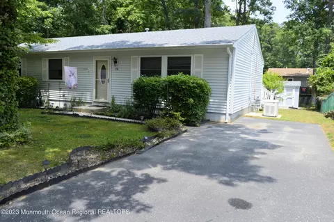 158 Clover St, Browns Mills, NJ 08015