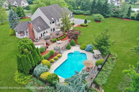 36 Deer Path, Hillsborough, NJ 08844