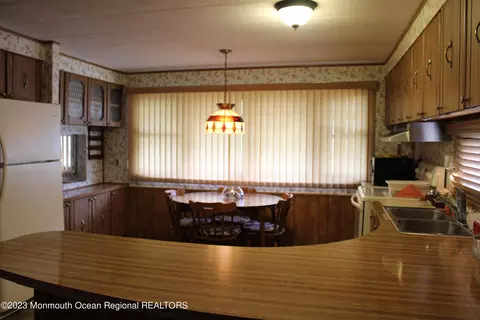 63 Eagle Dr, Whiting, NJ 08759 photo 9