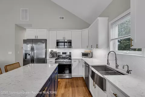 538 E Bayview Ave, Ocean Gate, NJ 08740 photo 20