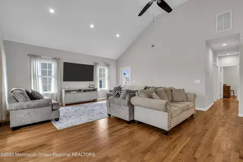 538 E Bayview Ave, Ocean Gate, NJ 08740 photo 13