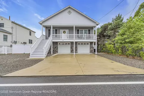 538 E Bayview Ave, Ocean Gate, NJ 08740 photo 4