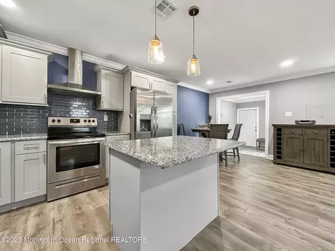 96 Halls Croft Rd # D, Freehold, NJ 07728