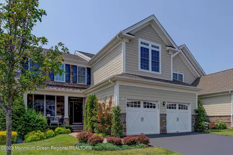 9 Langton Dr #22, Holmdel, NJ 07733
