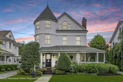30 Irving Pl, Red Bank, NJ 07701