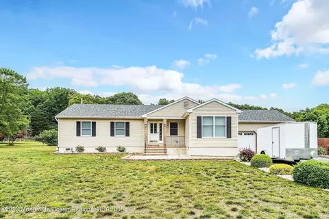 313 Casey Ln, Jackson, NJ 08527
