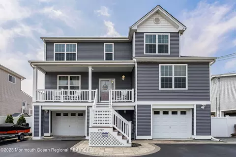 1919 Ship Ct, Toms River, NJ 08753