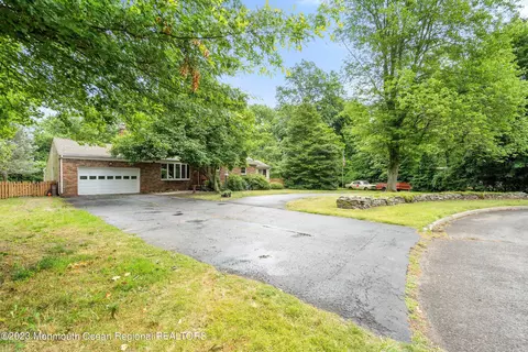 15 Acker Dr, Middletown, NJ 07748 photo 34