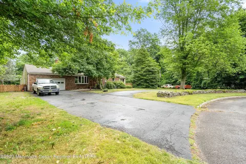15 Acker Dr, Middletown, NJ 07748 photo 33