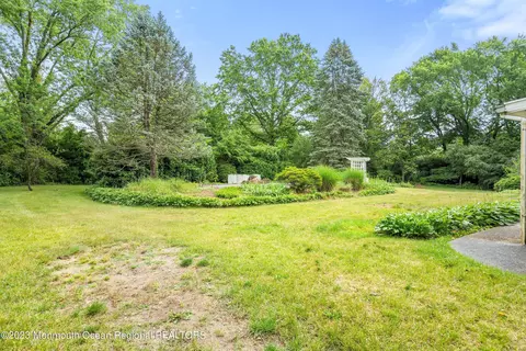 15 Acker Dr, Middletown, NJ 07748 photo 30