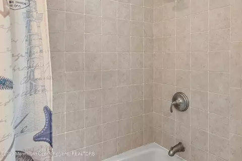 15 Acker Dr, Middletown, NJ 07748 photo 21