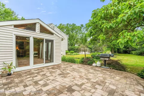 15 Acker Dr, Middletown, NJ 07748 photo 22