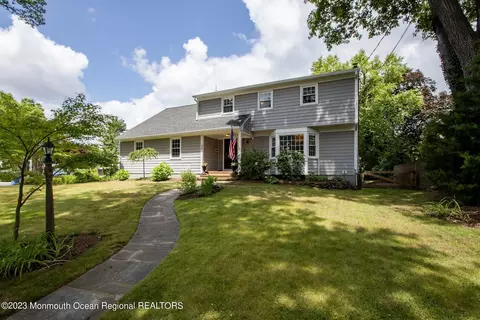 30 Schwenker Pl, Fair Haven, NJ 07704