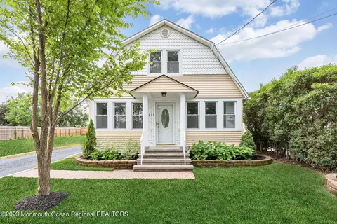 428 Aumack Ave, Union Beach, NJ 07735