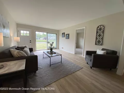 30 Skyline Dr, Brick, NJ 08724 photo 9
