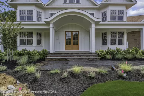 20 N Tamarack Dr, Brielle, NJ 08730