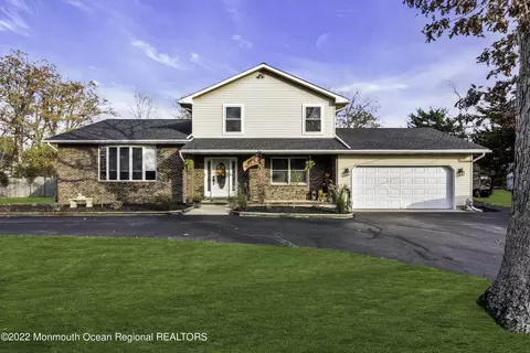 1529 Whitesville Rd, Toms River, NJ 08755
