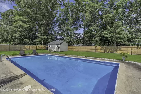18 Old Bridge Dr, Howell, NJ 07731 photo 42