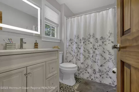 18 Old Bridge Dr, Howell, NJ 07731 photo 29