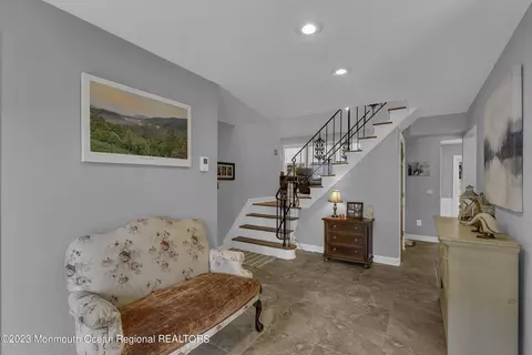 18 Old Bridge Dr, Howell, NJ 07731 photo 8