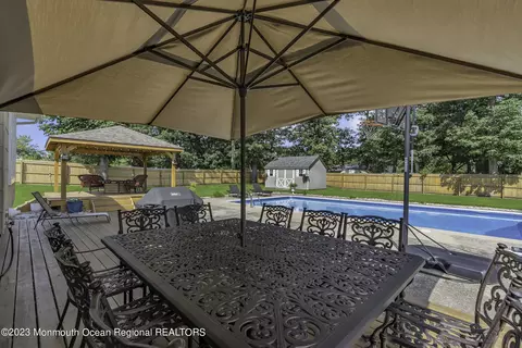 18 Old Bridge Dr, Howell, NJ 07731 photo 44