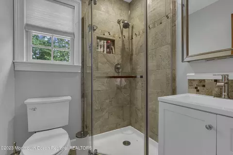 18 Old Bridge Dr, Howell, NJ 07731 photo 33
