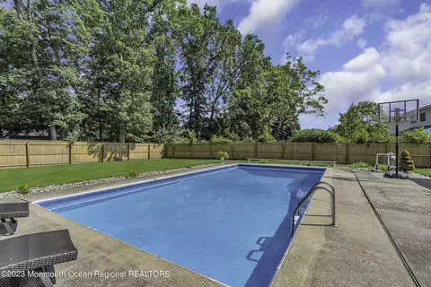 18 Old Bridge Dr, Howell, NJ 07731 photo 41
