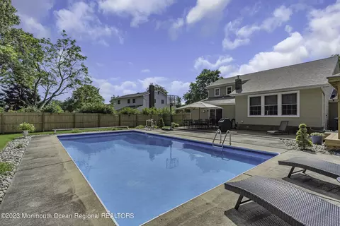 18 Old Bridge Dr, Howell, NJ 07731 photo 40