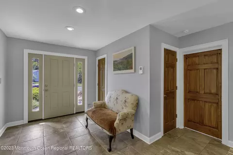 18 Old Bridge Dr, Howell, NJ 07731 photo 6