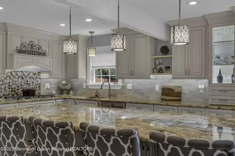 18 Old Bridge Dr, Howell, NJ 07731 photo 14
